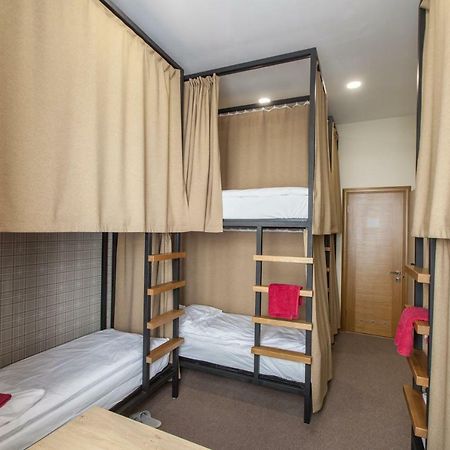 Nap & Rest Hostel Киев Экстерьер фото
