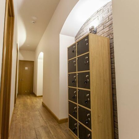 Nap & Rest Hostel Киев Экстерьер фото