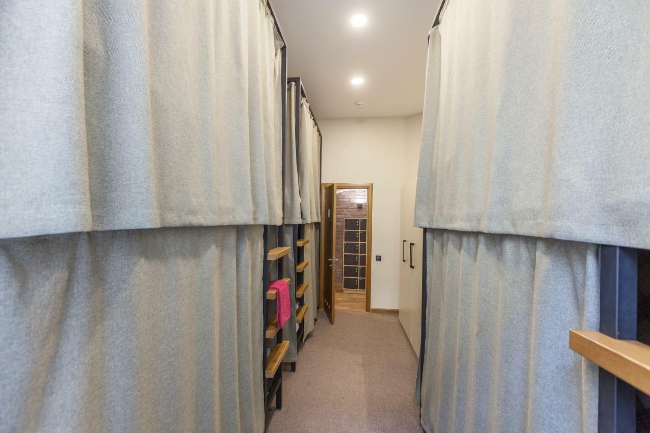 Nap & Rest Hostel Киев Экстерьер фото