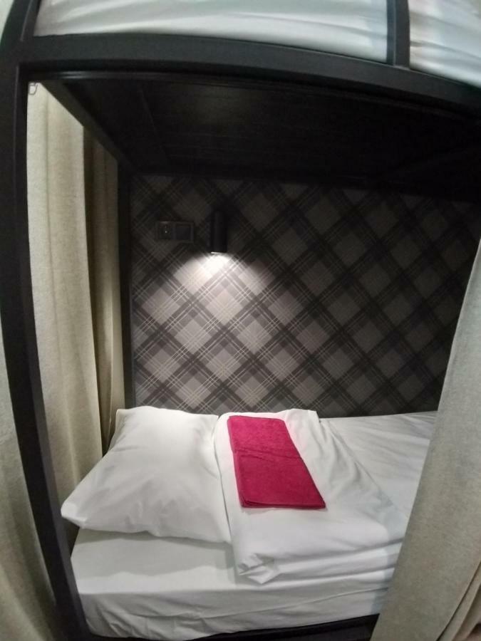 Nap & Rest Hostel Киев Экстерьер фото